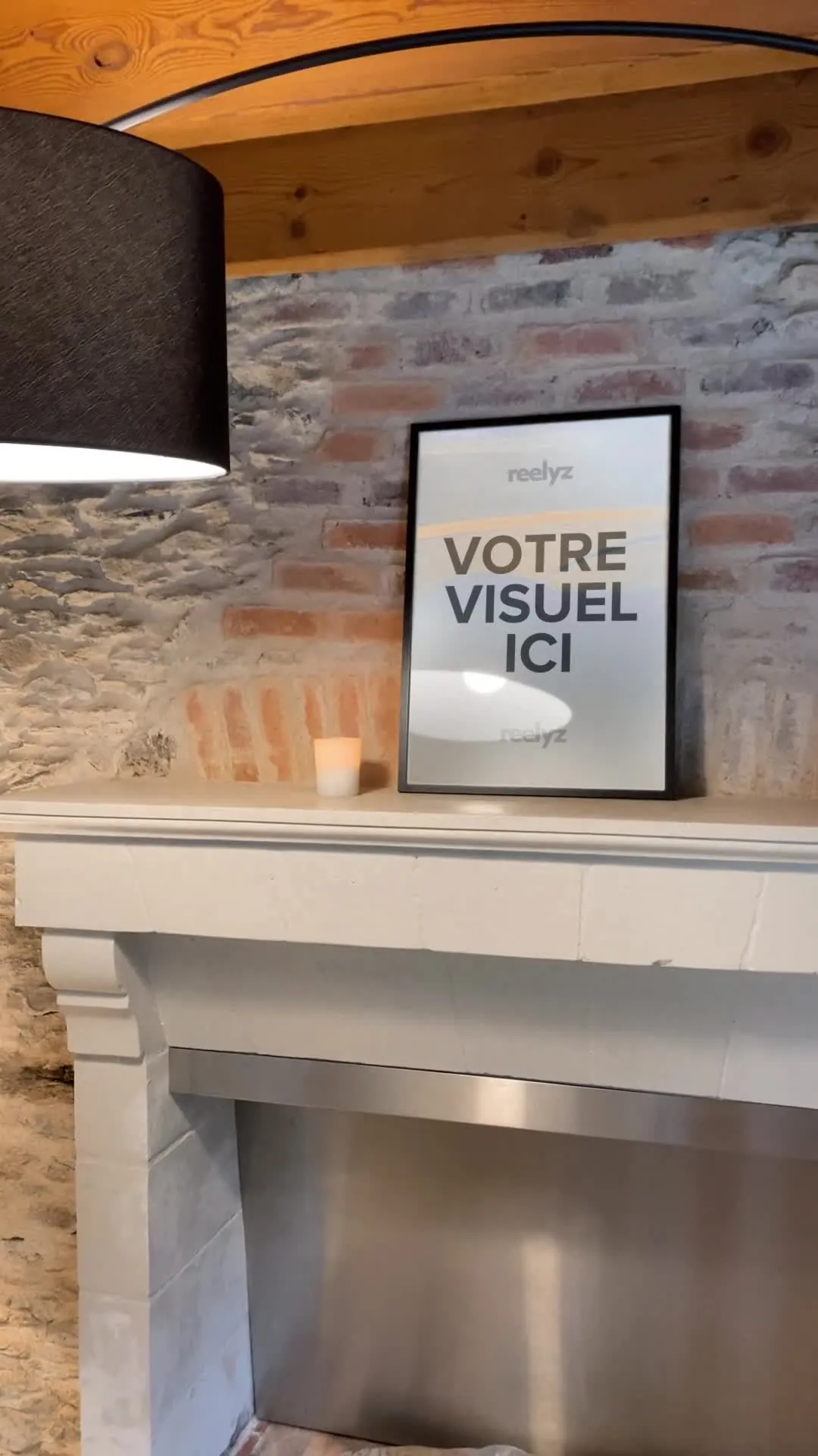 Miniature de la vidéo Poster en décor cocooning chaleur, pierre et douceur